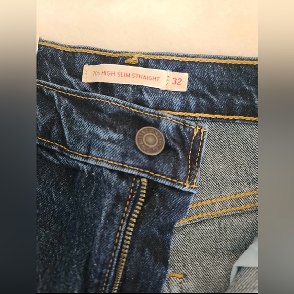 Levi's Womens 70s High Rise Slim Fit Straight Leg Denim Jeans Dark Wash. 💕 - Picture 6 of 8
